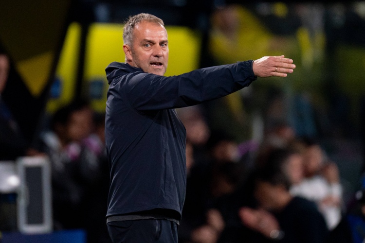 鲸鱼直播体育-假期加练！每体：德容等四人在巴萨假期加练，教练组对此赞赏